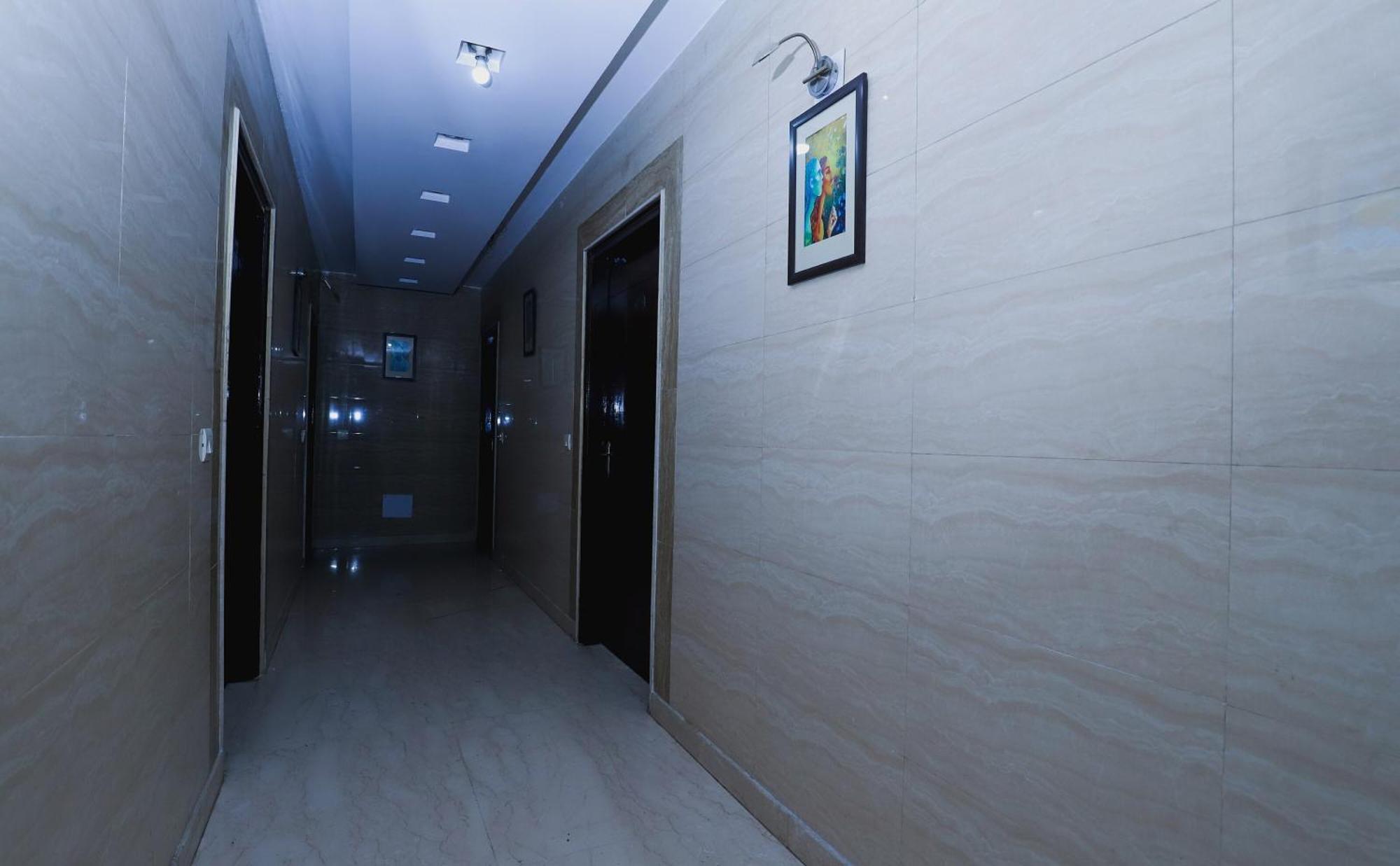 Hotel O J P Inn Near Patel Nagar Metro Station New Delhi Eksteriør billede